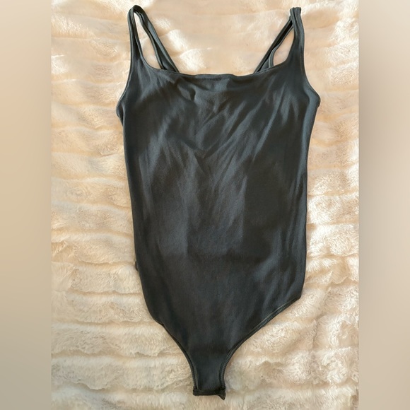 SKIMS Ribbed Stretch Cotton Bodysuit - Picture 2 of 4